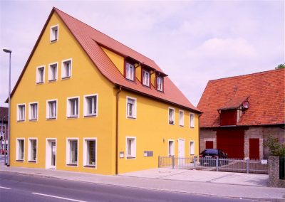 Wohn- und Geschäftshaus L.